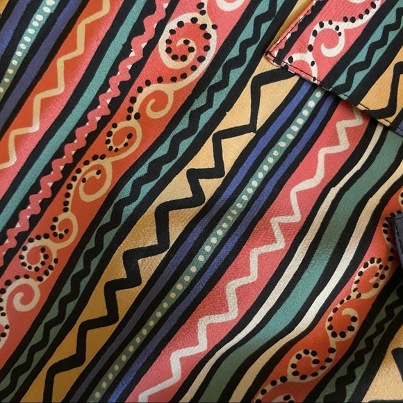 S.L.B Sunny Leigh Vintage silk button top - Picture 6 of 6